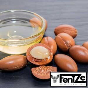 Salerm Biokera Argán: Nutrición Intensa y Brillo Sin Engrasar ✨ Salerm Biokera Argán: Champú profesional con aceite de argán y linaza para nutrir, suavizar y dar brillo al cabello seco y apagado.
